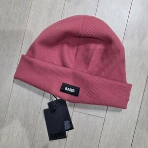 Rains pink ribbed fleece beanie